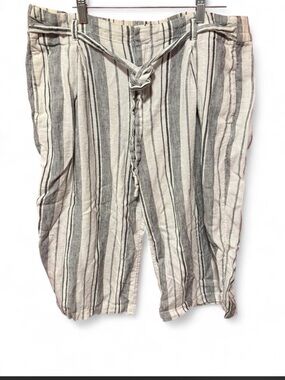 Gap striped drapey wide culottes capris